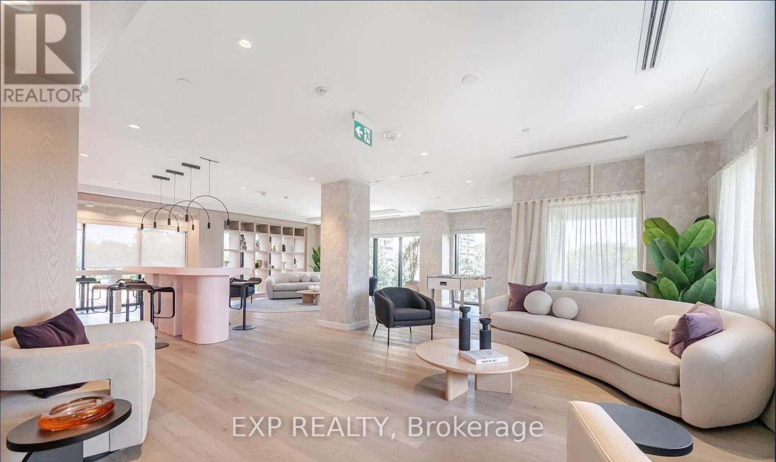 720 - 86 Dundas Street E, Mississauga, Ontario  L5A 1W4 - Photo 20 - W12922978