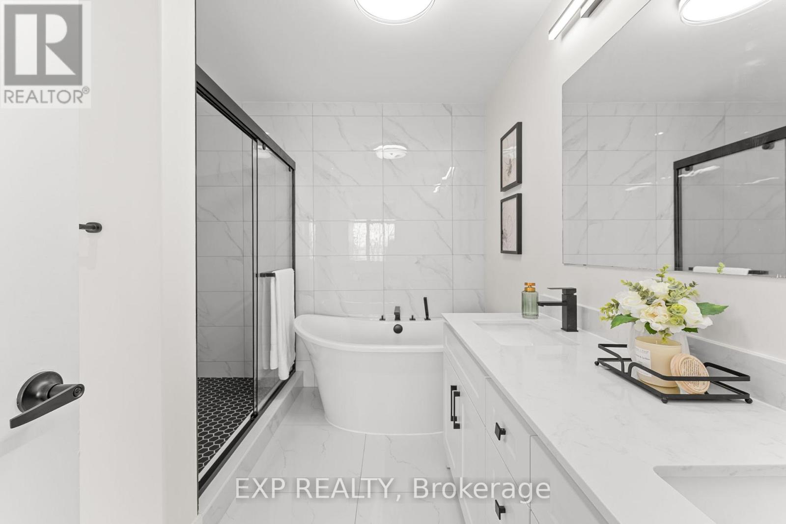 17 Harrison Avenue, Mississauga, Ontario  L5H 2W8 - Photo 38 - W12927454