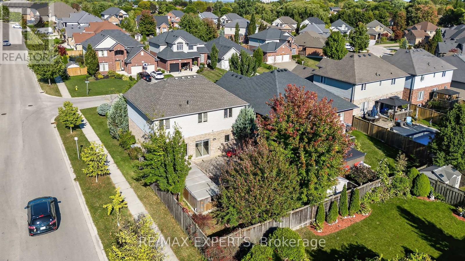 936 Talisman Crescent, London South, Ontario  N6K 0B7 - Photo 33 - X12761892