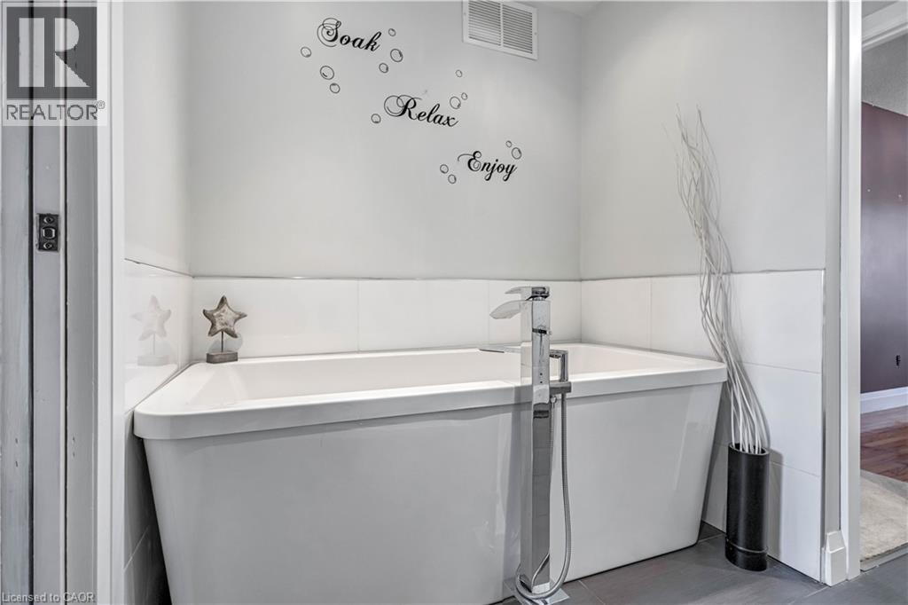 280 Quigley Road, Hamilton, Ontario  L8K 5N1 - Photo 22 - 40815289