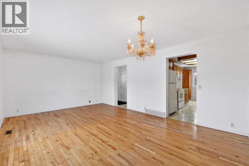 115 Abingdon Court Ne, Calgary, Alberta  T2A 6S4 - Photo 7 - A2286821