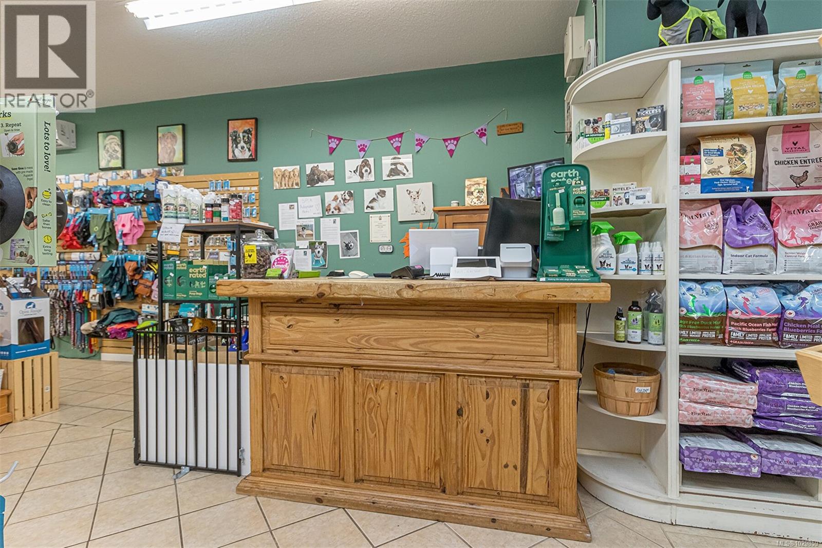 674 Memorial Ave, Qualicum Beach, British Columbia  V9K 1S8 - Photo 10 - 1029859