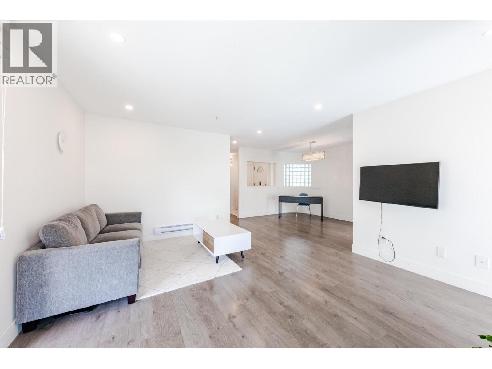 208 7620 Columbia Street, Vancouver, British Columbia  V5X 4S8 - Photo 9 - R3104095