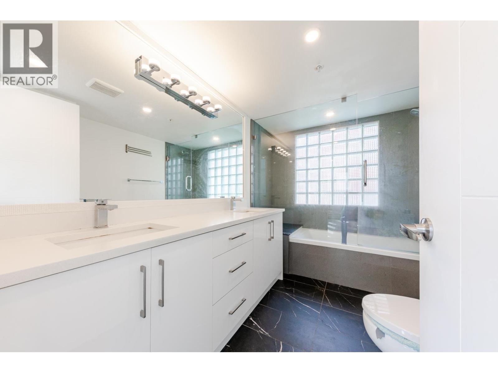 208 7620 Columbia Street, Vancouver, British Columbia  V5X 4S8 - Photo 24 - R3104095