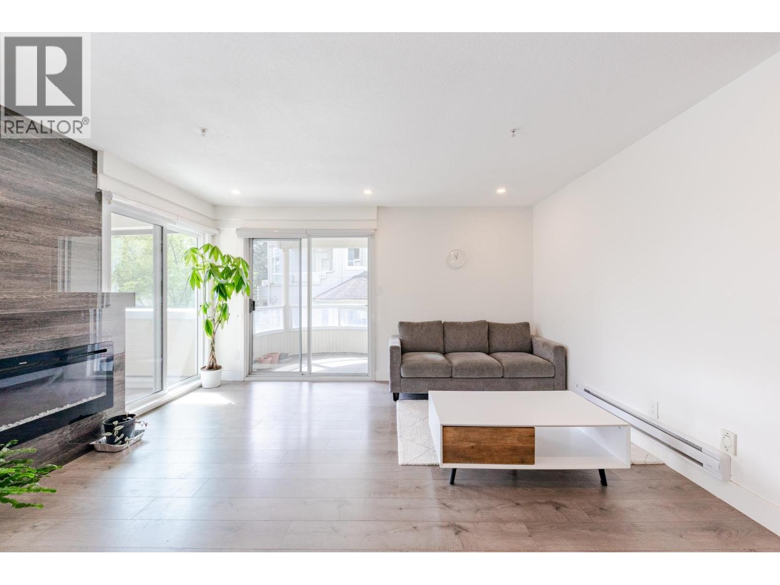 208 7620 Columbia Street, Vancouver, British Columbia  V5X 4S8 - Photo 7 - R3104095