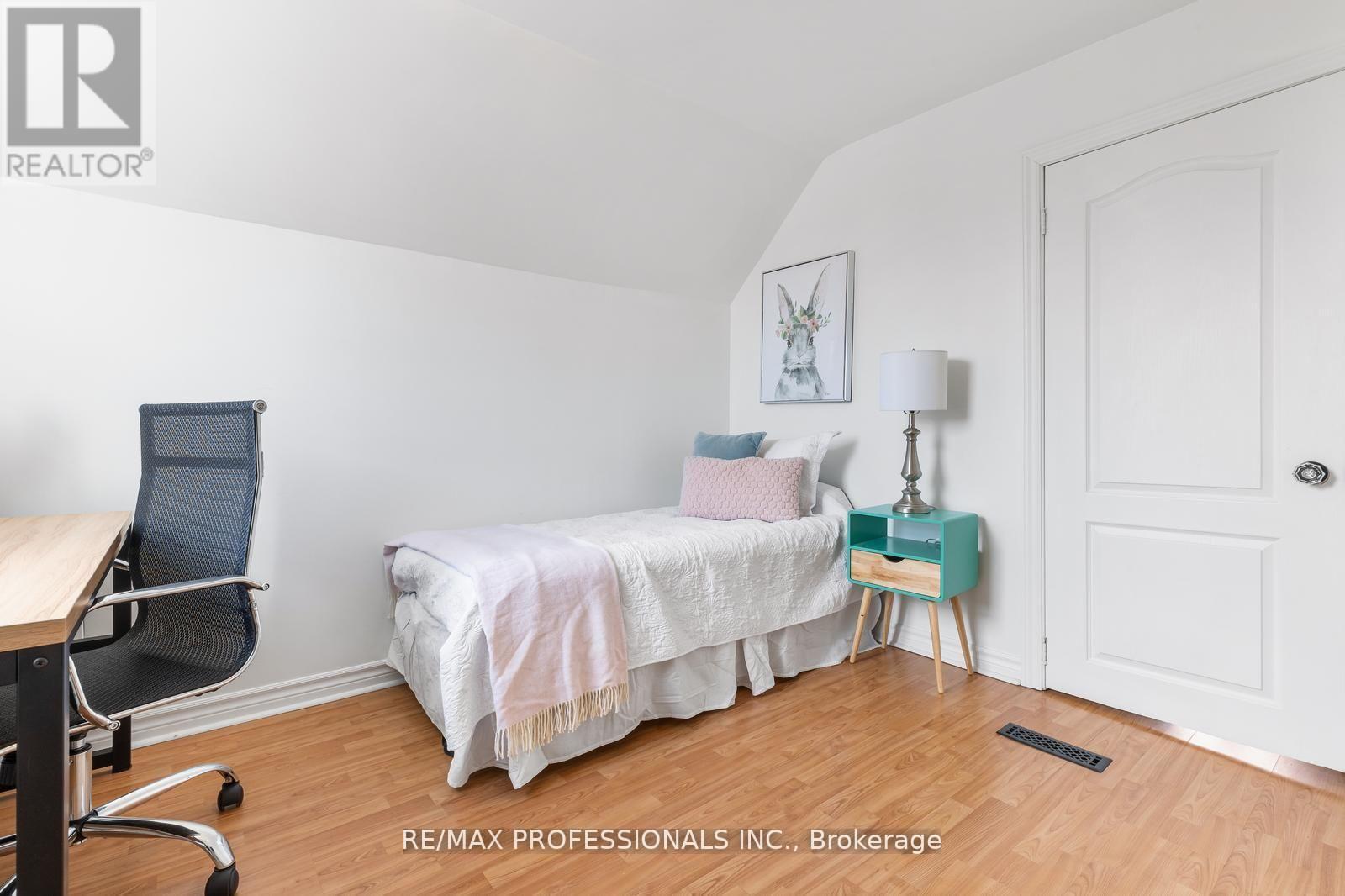 1 Gray Avenue, Toronto, Ontario  M6N 4S5 - Photo 26 - W12929874