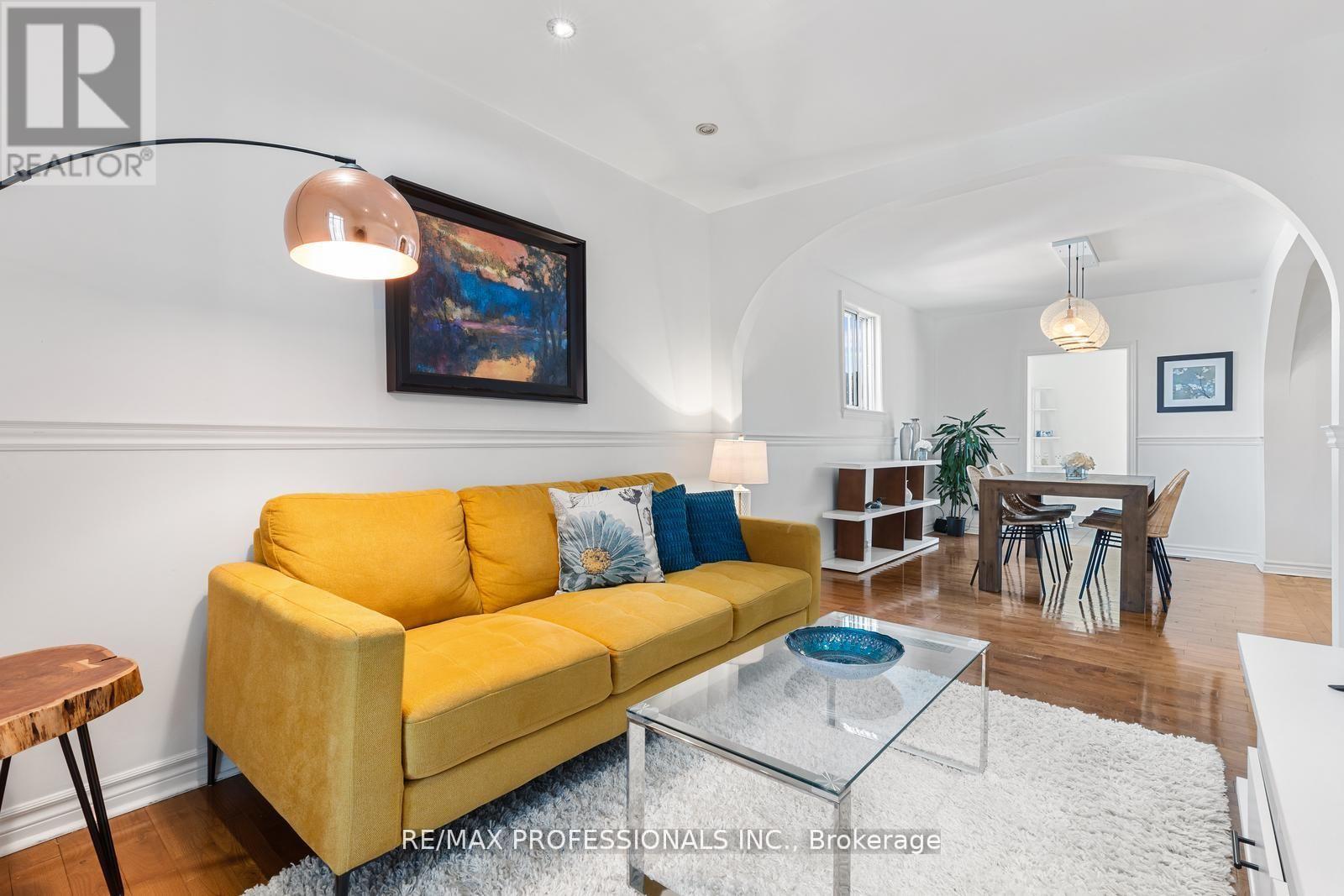 1 Gray Avenue, Toronto, Ontario  M6N 4S5 - Photo 6 - W12929874