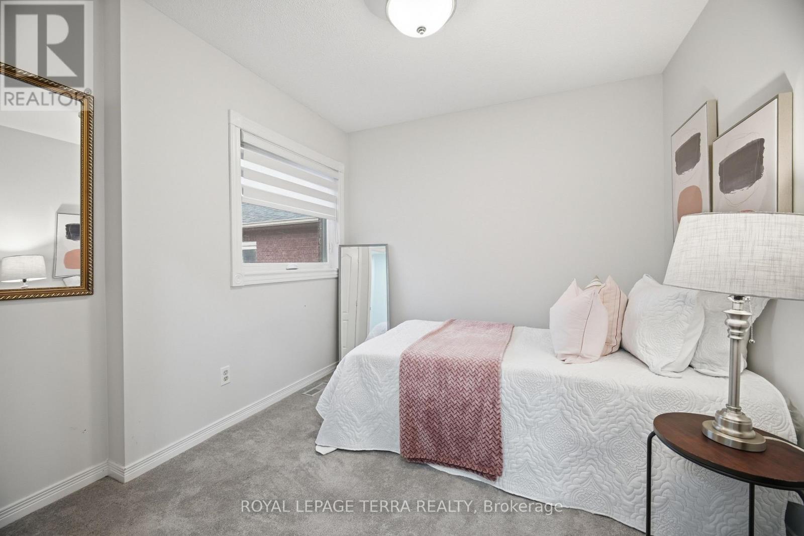 3423 Nighthawk Trail, Mississauga, Ontario  L5N 6G4 - Photo 33 - W12929904