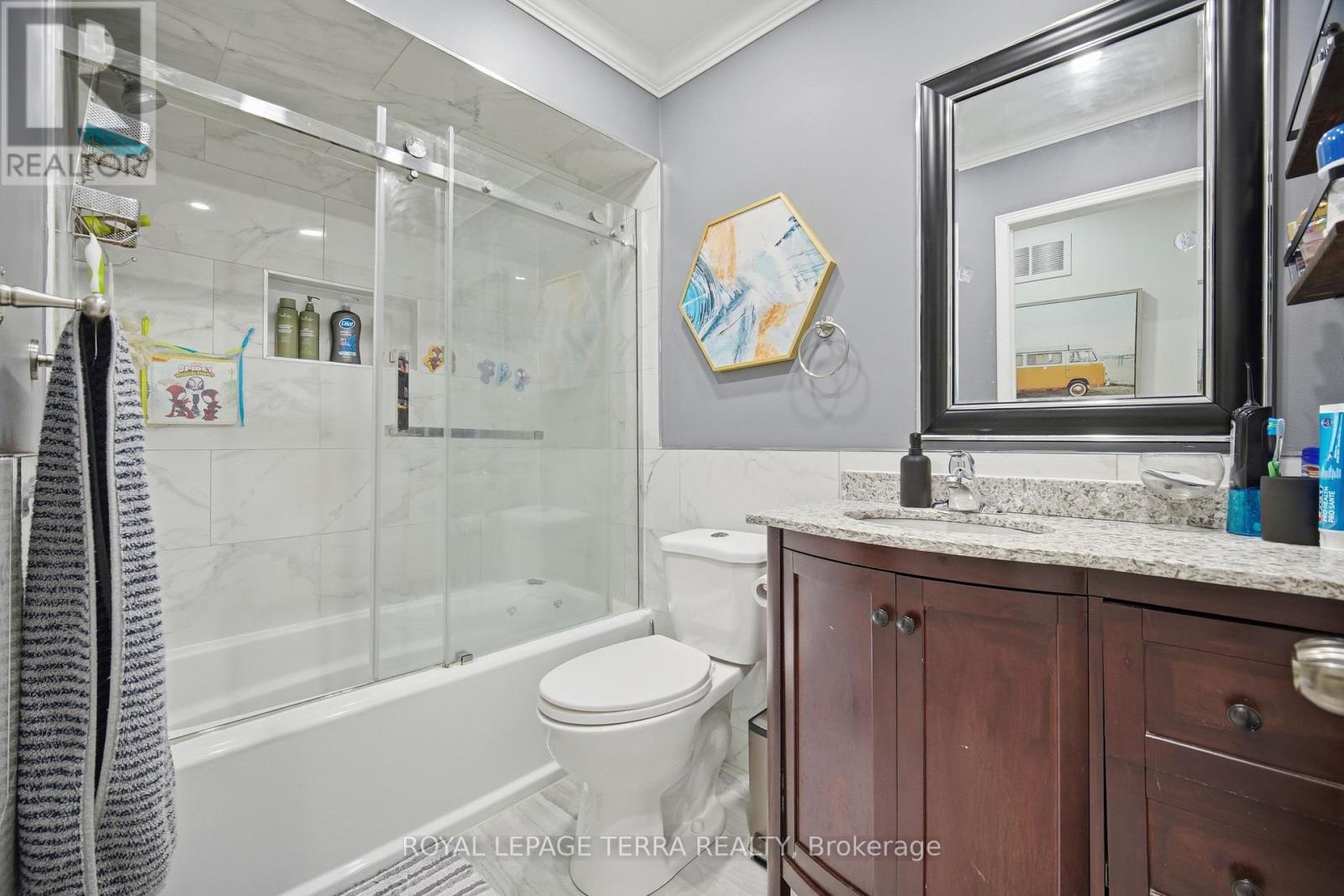 3423 Nighthawk Trail, Mississauga, Ontario  L5N 6G4 - Photo 35 - W12929904