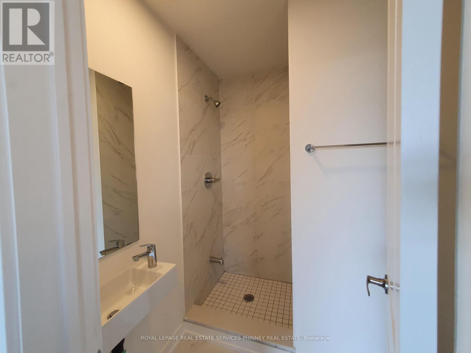 325 - 3078 Sixth Line, Oakville, Ontario  L6M 4J9 - Photo 9 - W12929912