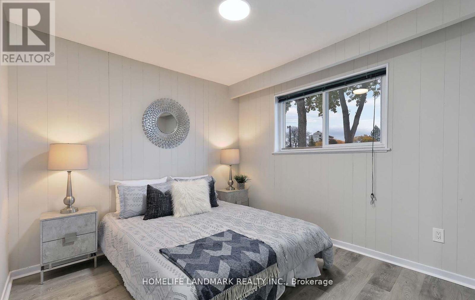 204 Derrydown Road, Toronto (York University Heights), Ontario  M3J 1S1 - Photo 16 - W12929926