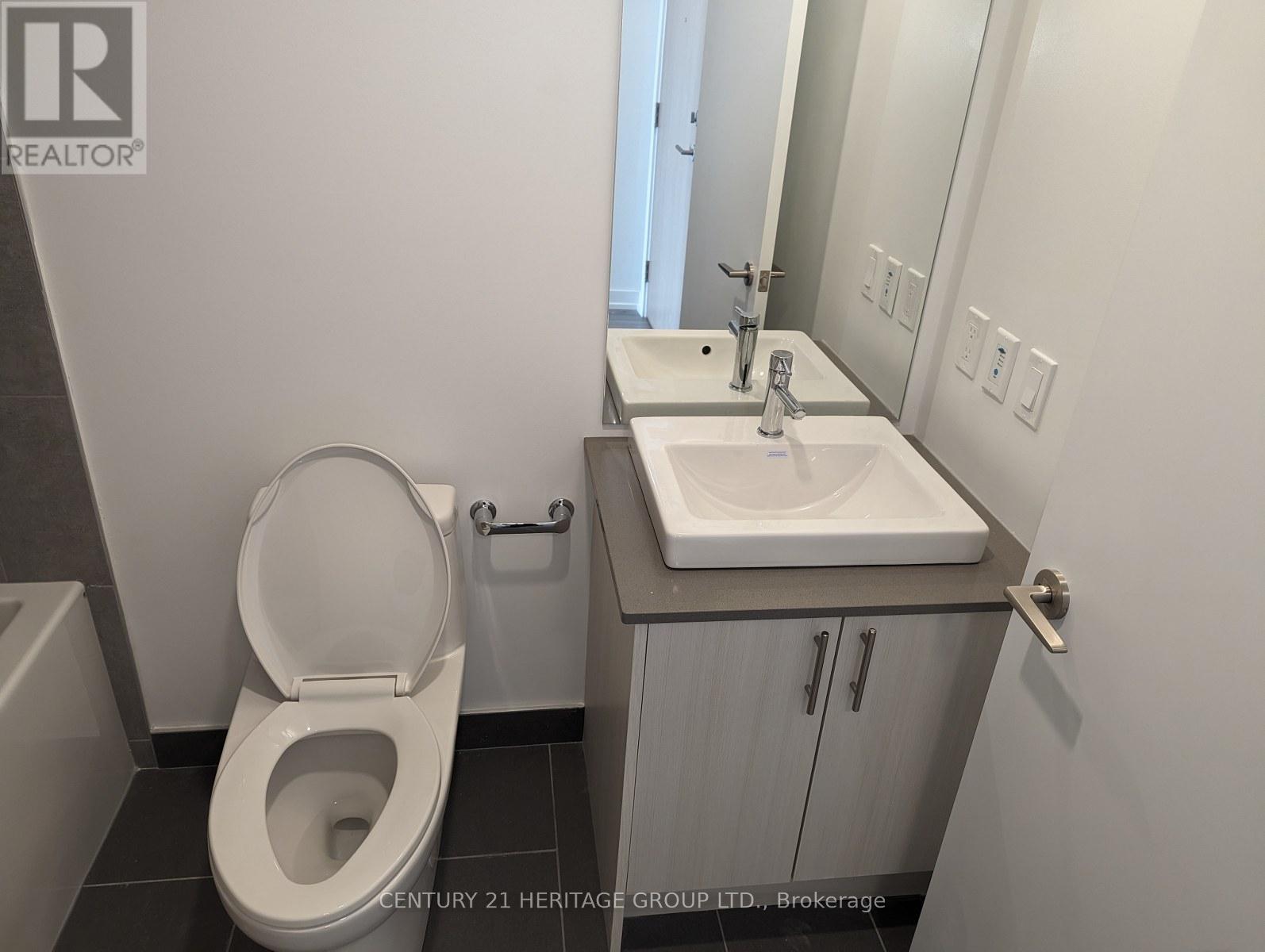 711 - 1195 The Queensway, Toronto (Islington-City Centre West), Ontario  M8Z 0H1 - Photo 5 - W12929960