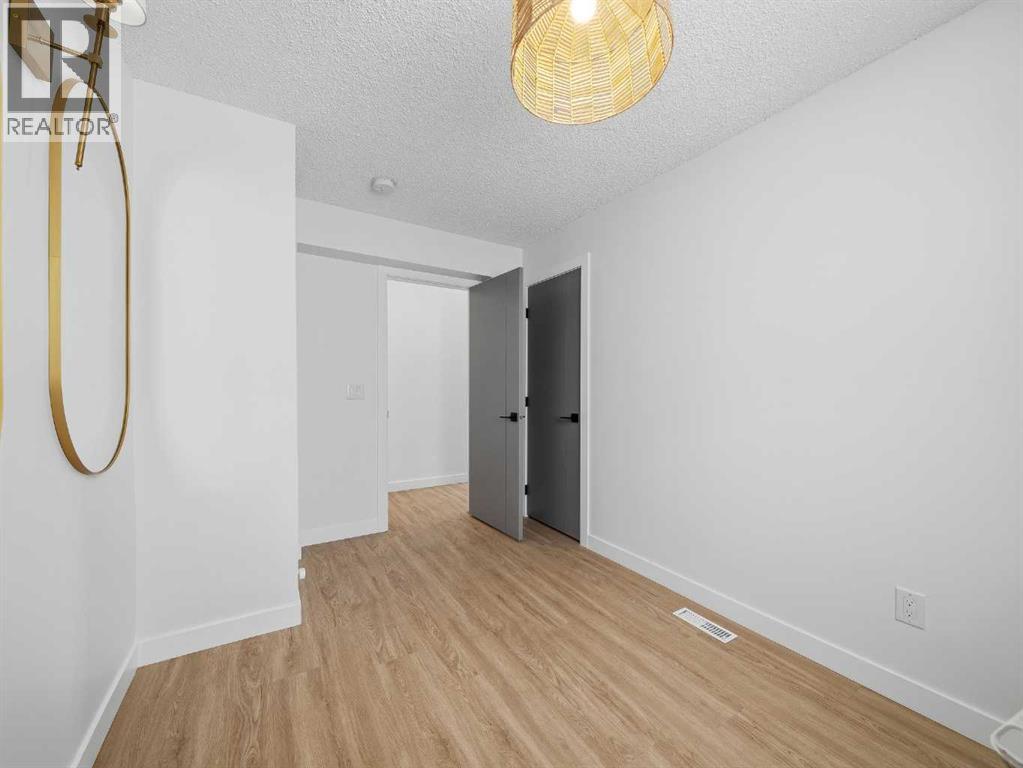 7723 Hunterview Drive Nw, Calgary, Alberta  T2K 5C9 - Photo 20 - A2296844