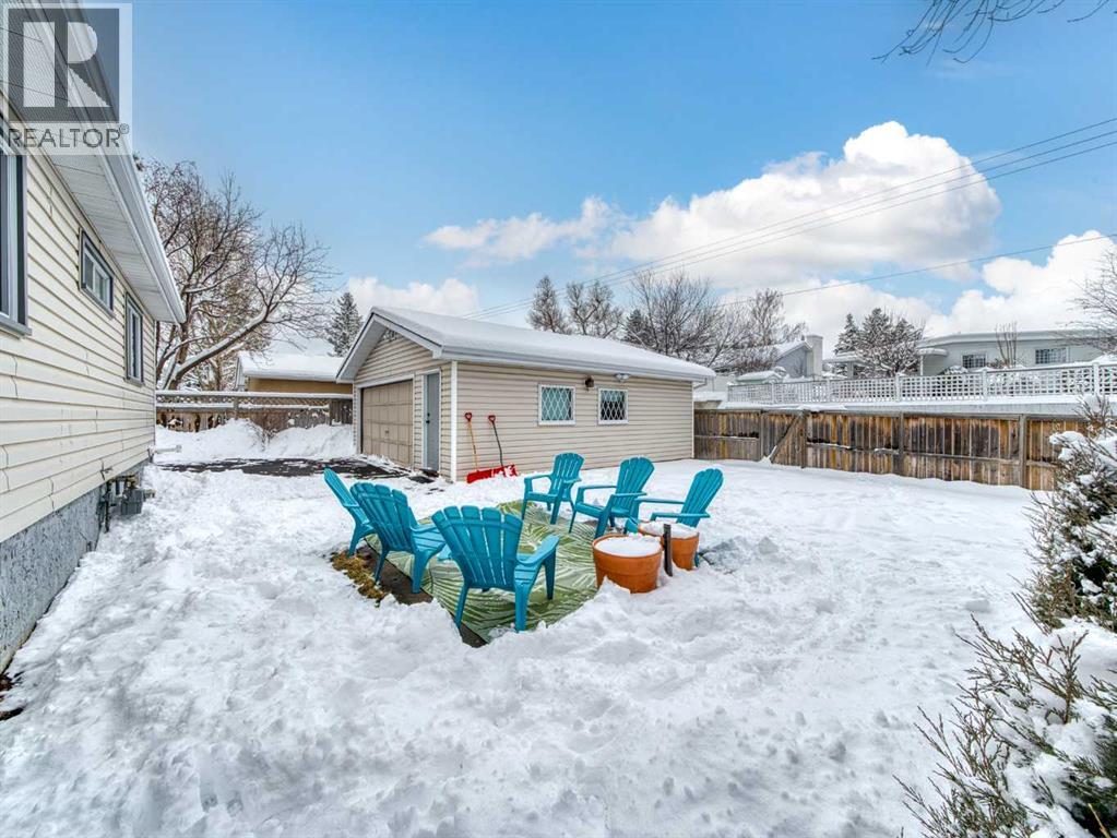 7723 Hunterview Drive Nw, Calgary, Alberta  T2K 5C9 - Photo 27 - A2296844