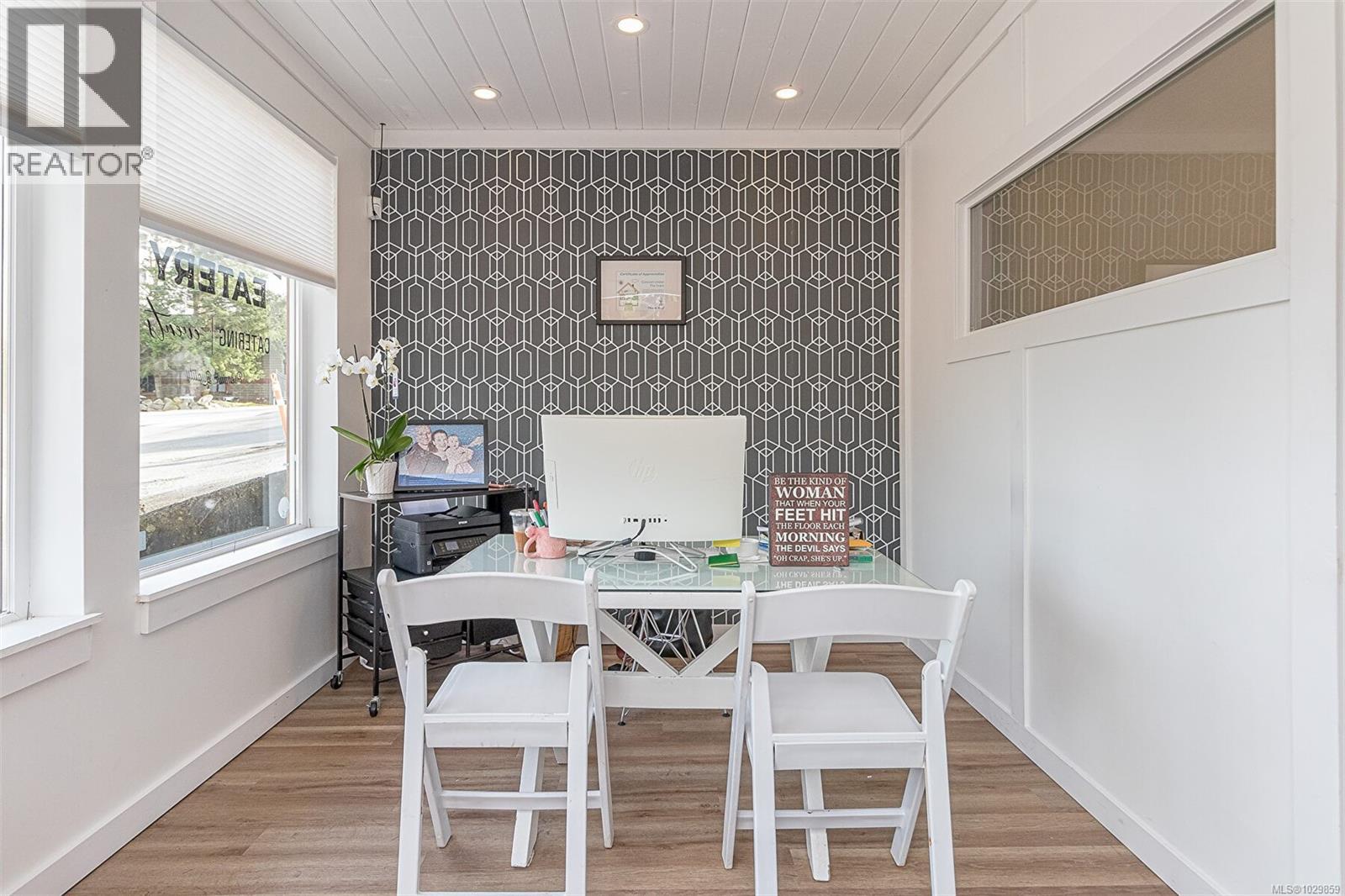 674 Memorial Ave, Qualicum Beach, British Columbia  V9K 1S8 - Photo 29 - 1029859