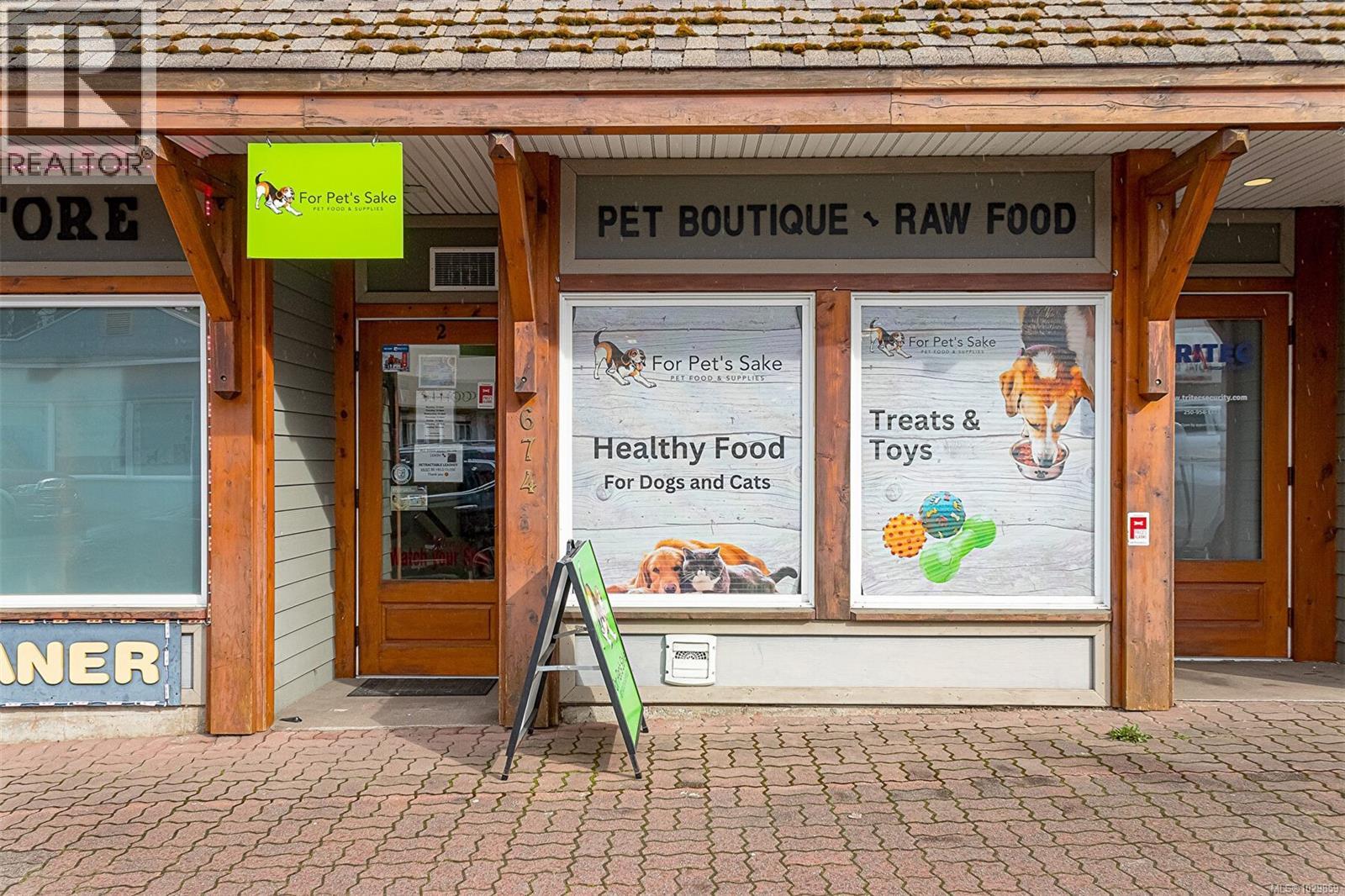 674 Memorial Ave, Qualicum Beach, British Columbia  V9K 1S8 - Photo 13 - 1029859