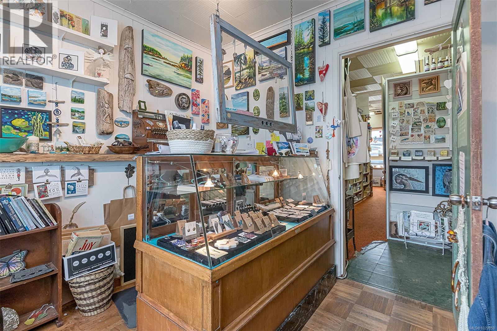 674 Memorial Ave, Qualicum Beach, British Columbia  V9K 1S8 - Photo 19 - 1029859