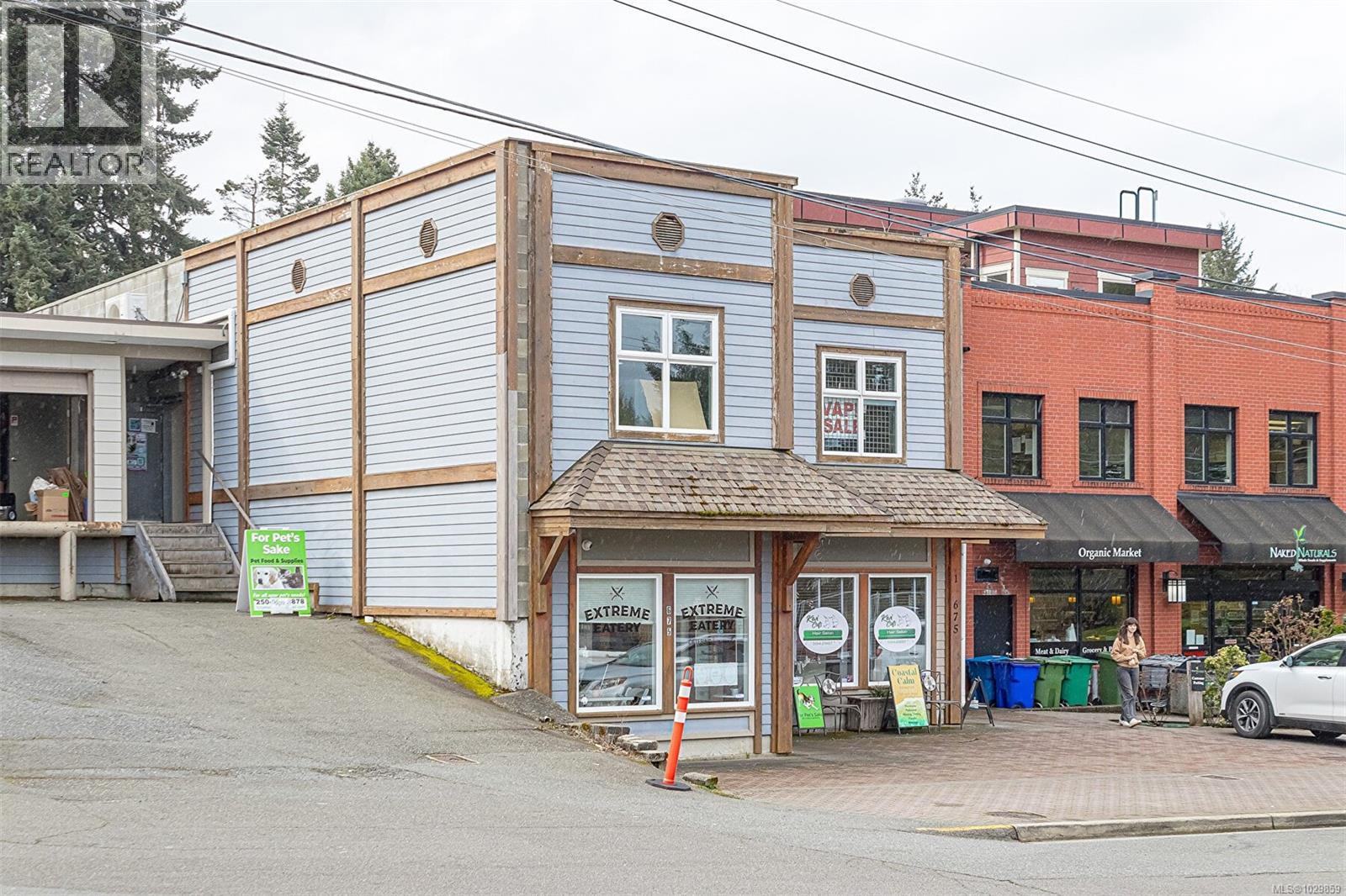 674 Memorial Ave, Qualicum Beach, British Columbia  V9K 1S8 - Photo 3 - 1029859