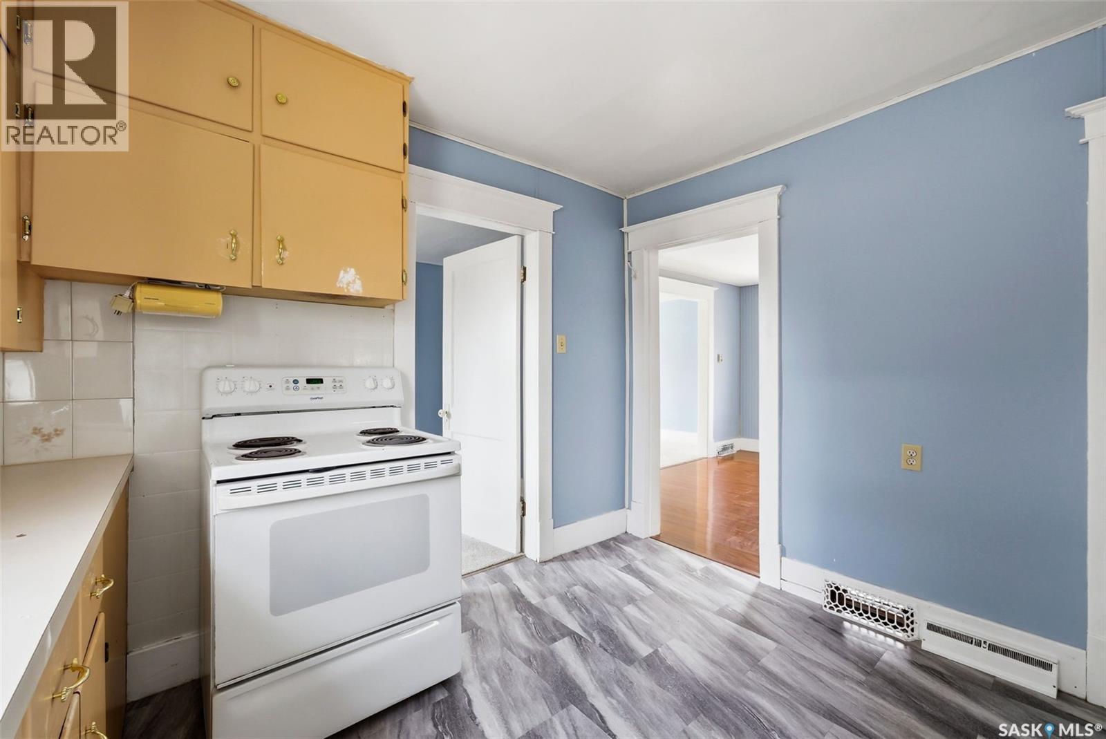 304 Main Street, Avonlea, Saskatchewan  S0H 0C0 - Photo 11 - SK031406