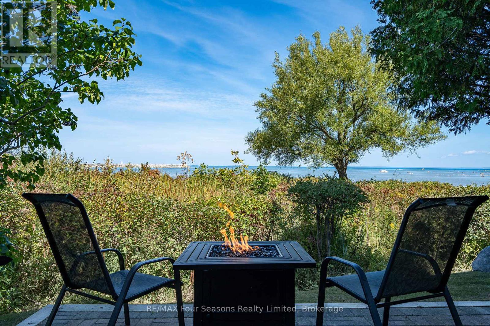 24 - 44 TROTT BOULEVARD, Collingwood, Ontario