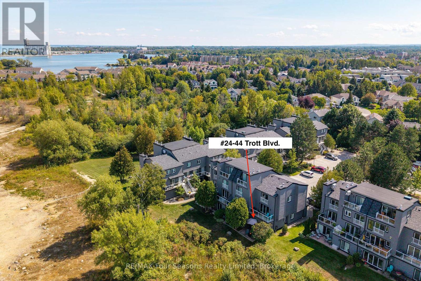 24 - 44 Trott Boulevard, Collingwood, Ontario  L9Y 5B7 - Photo 2 - S12595830