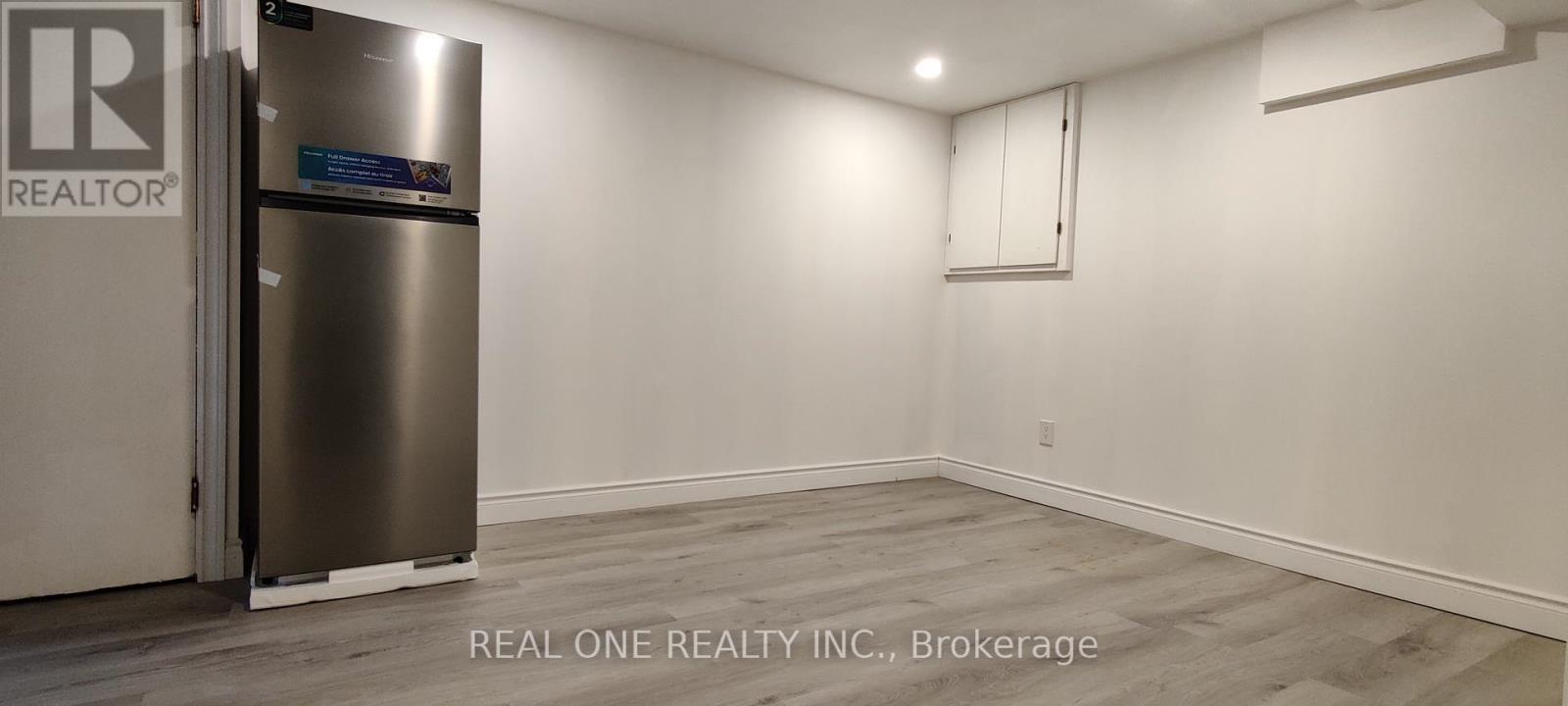 Basement - 9 Lisburn Crescent, Toronto (Don Valley Village), Ontario  M2J 2Z4 - Photo 8 - C12833544