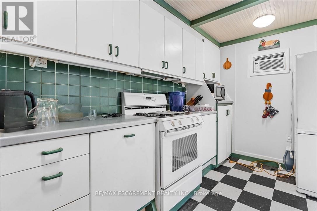 614 Golf Club Road, Hamilton, Ontario  L0R 1P0 - Photo 18 - X12929910