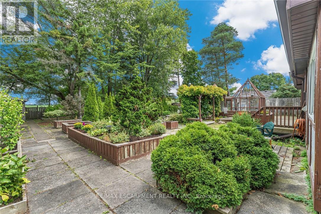 614 Golf Club Road, Hamilton, Ontario  L0R 1P0 - Photo 8 - X12929910