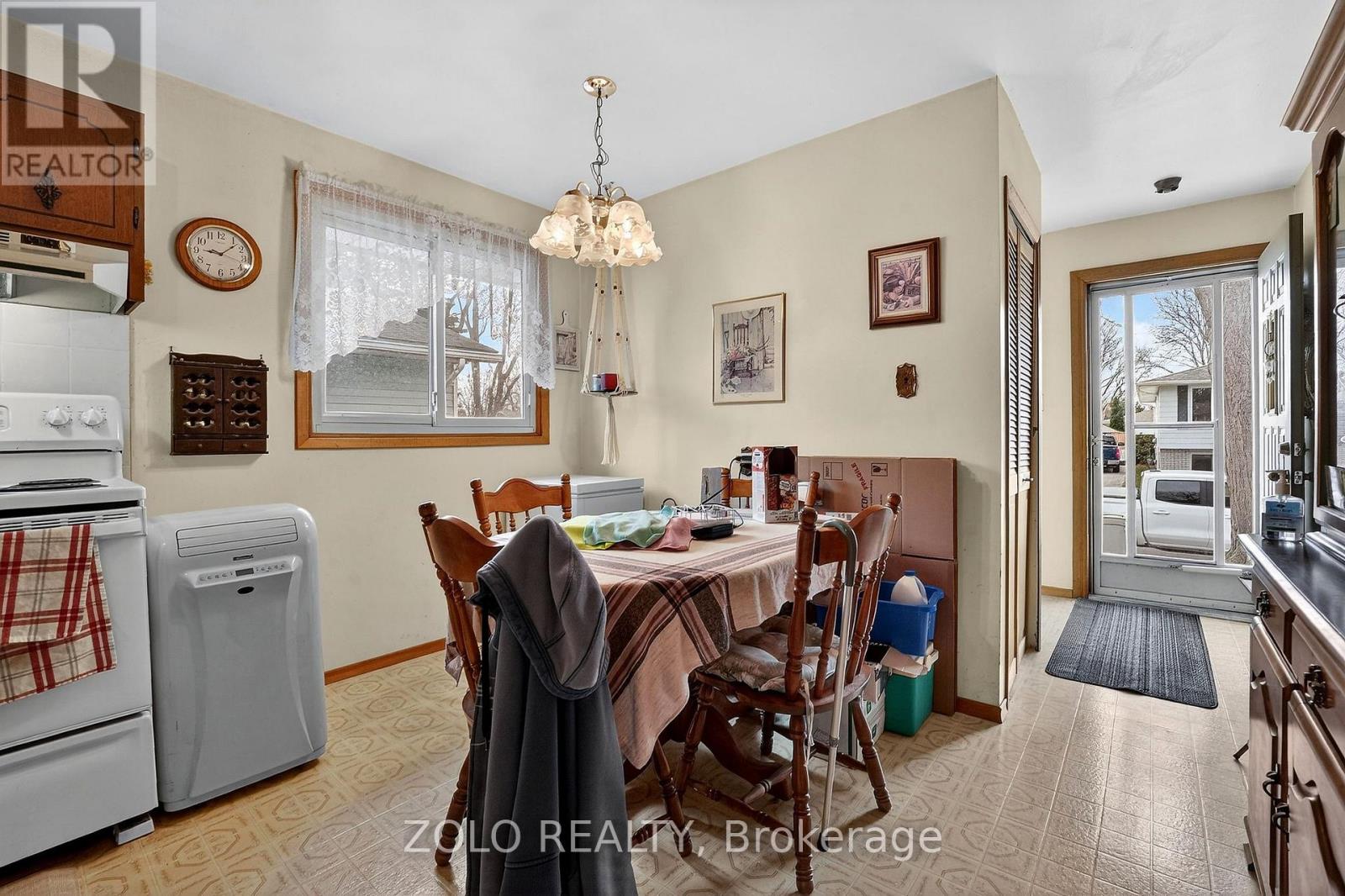 6133 Strohan Street, Niagara Falls, Ontario  L2J 3J3 - Photo 14 - X12929932