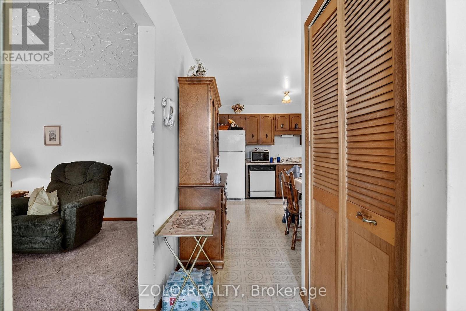 6133 Strohan Street, Niagara Falls, Ontario  L2J 3J3 - Photo 8 - X12929932