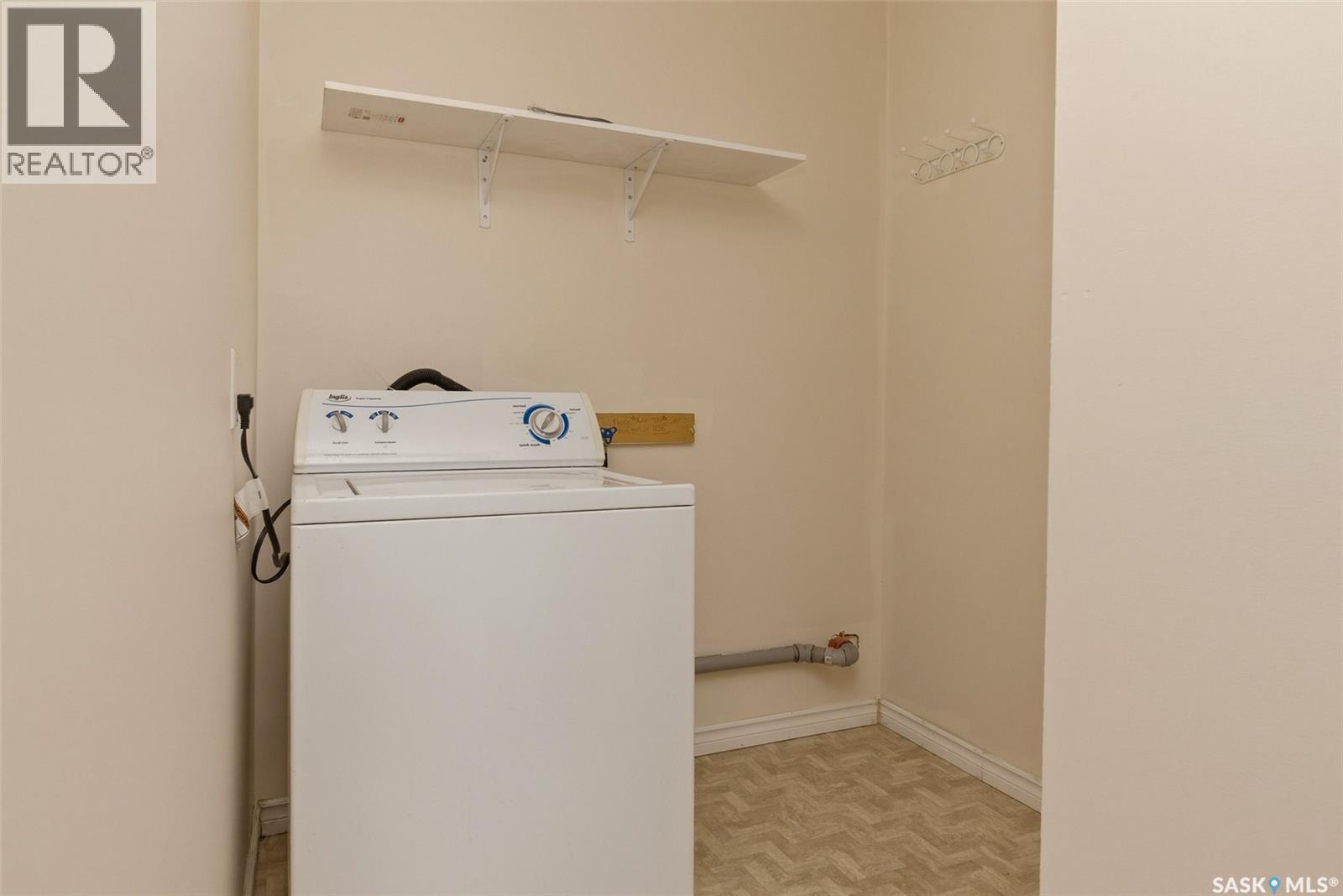 301 35 Alport Crescent, Regina, Saskatchewan  S4R 7X2 - Photo 17 - SK031002