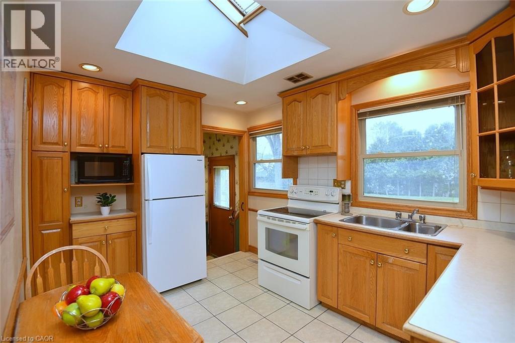 5 Mayfair Avenue, Dundas, Ontario  L9H 3K5 - Photo 13 - 40814762