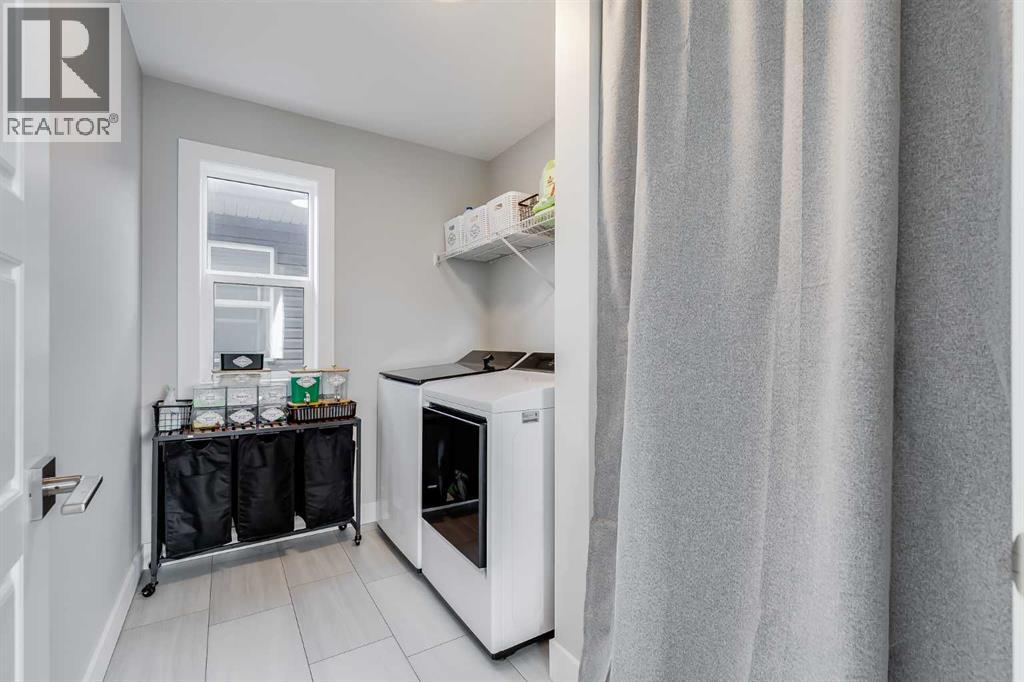 1260 Chinook Gate Bay SW, Airdrie, Alberta  T4B 5J2 - Photo 28 - A2286771