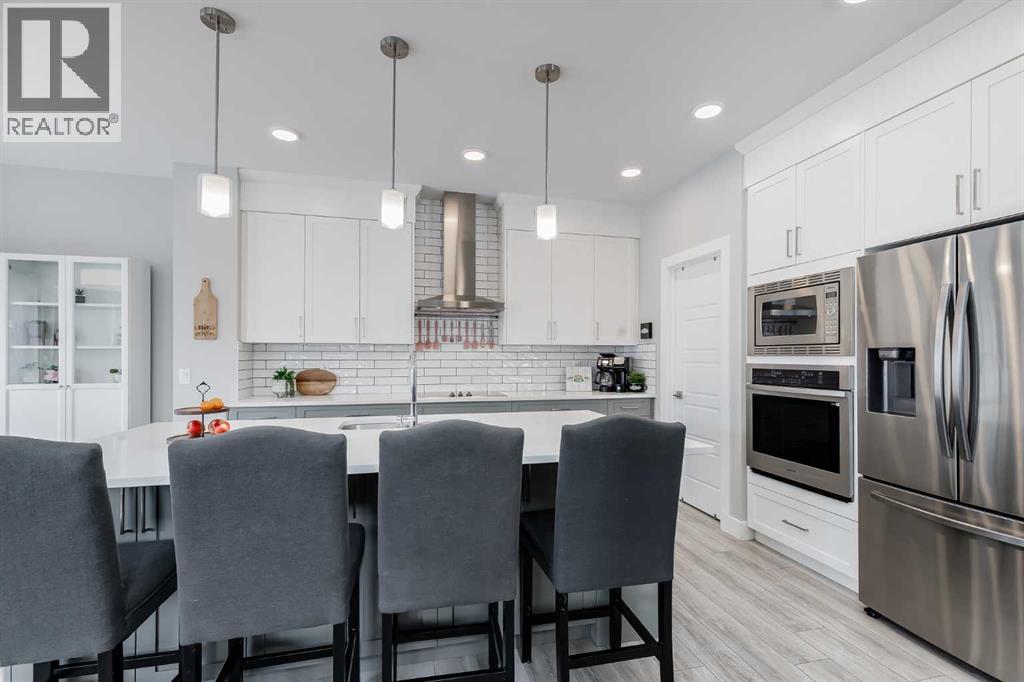 1260 Chinook Gate Bay SW, Airdrie, Alberta  T4B 5J2 - Photo 12 - A2286771