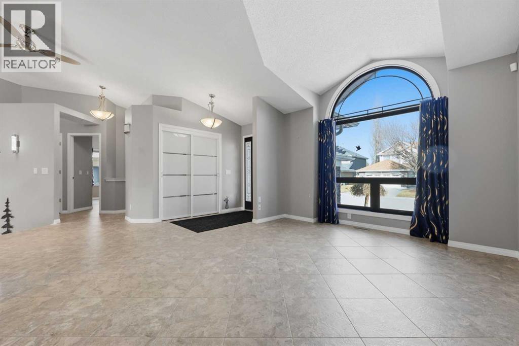 213 Douglasbank Mews SE, Calgary, Alberta  T2Z 2K2 - Photo 8 - A2293689