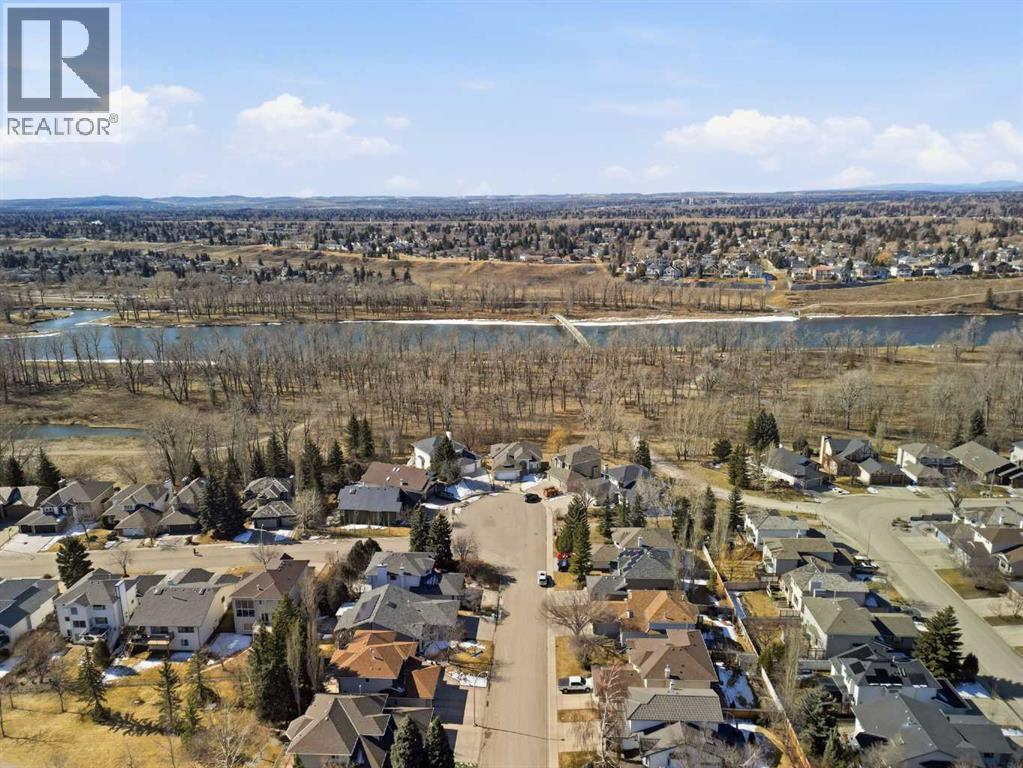 213 Douglasbank Mews SE, Calgary, Alberta  T2Z 2K2 - Photo 4 - A2293689