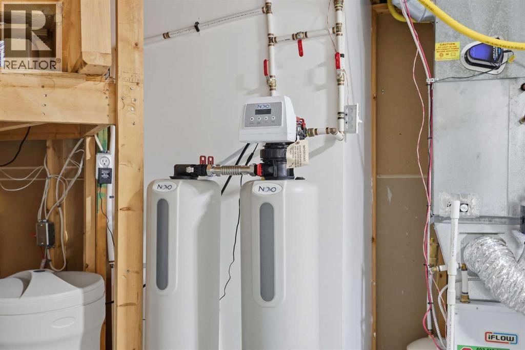 213 Douglasbank Mews SE, Calgary, Alberta  T2Z 2K2 - Photo 46 - A2293689