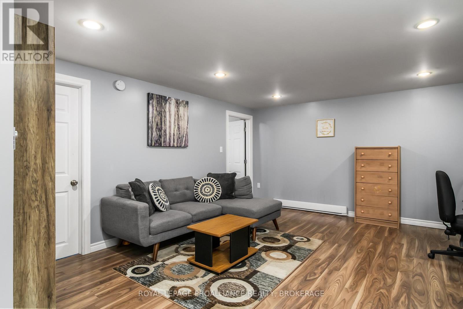 16 Rosemund Crescent, Kingston, Ontario K7M 6Z3 - Photo 27 - X12930164