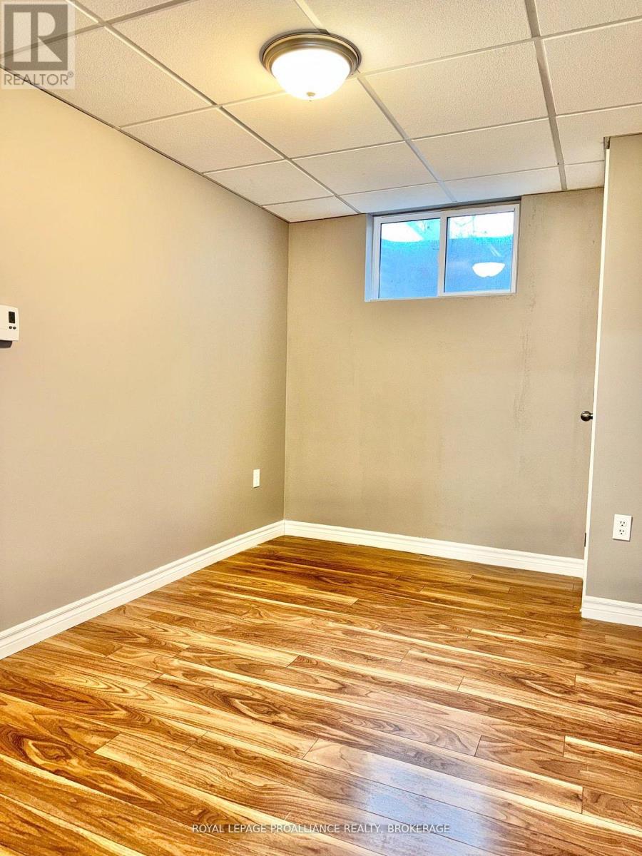 16 Rosemund Crescent, Kingston, Ontario K7M 6Z3 - Photo 35 - X12930164