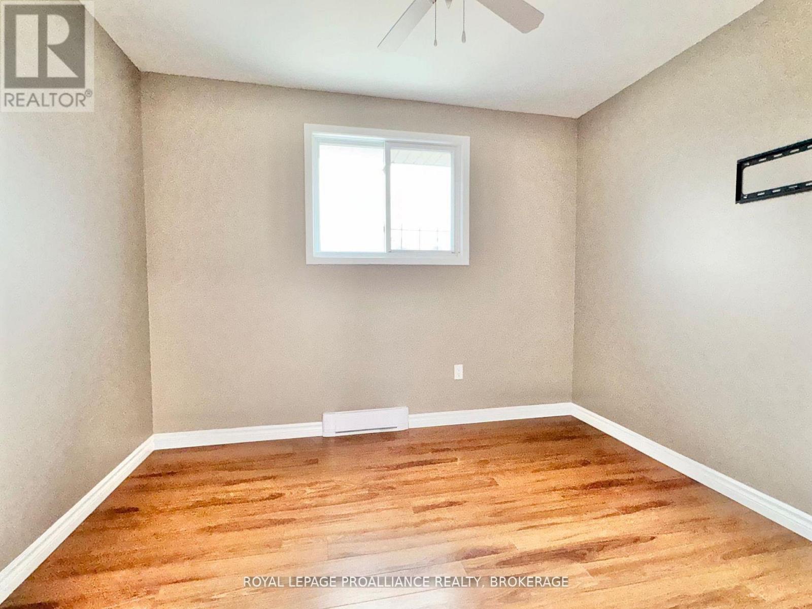 16 Rosemund Crescent, Kingston, Ontario K7M 6Z3 - Photo 45 - X12930164