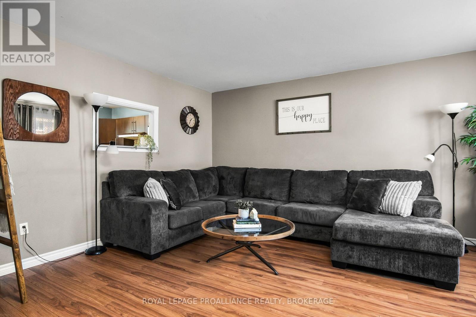 16 Rosemund Crescent, Kingston, Ontario K7M 6Z3 - Photo 7 - X12930164