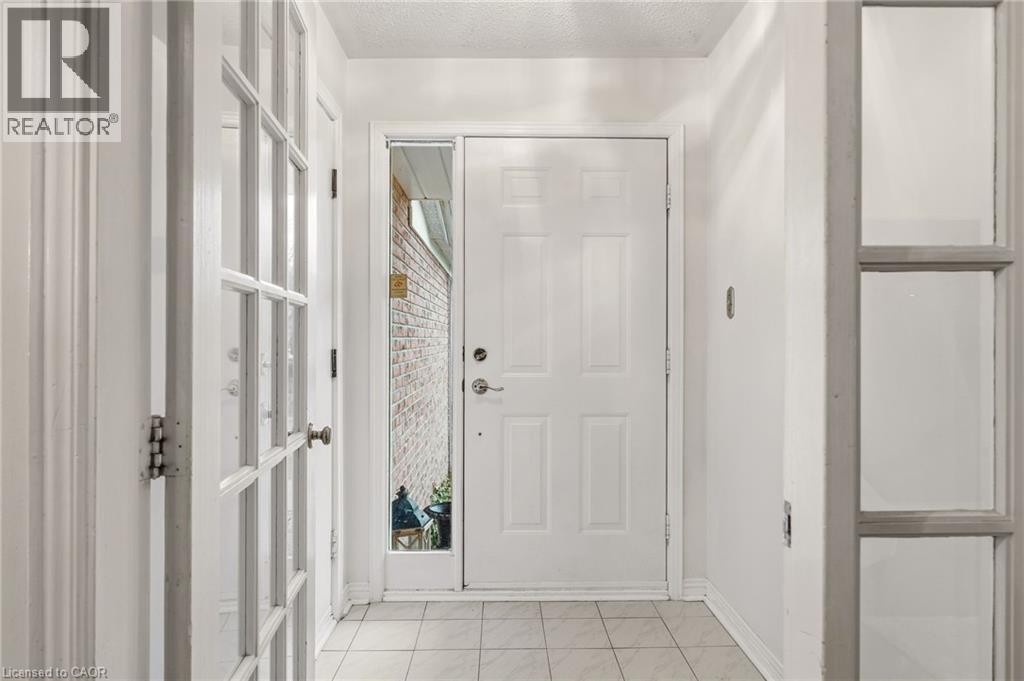 4150 Millcroft Park Drive, Burlington, Ontario  L7M 3V1 - Photo 4 - 40813803