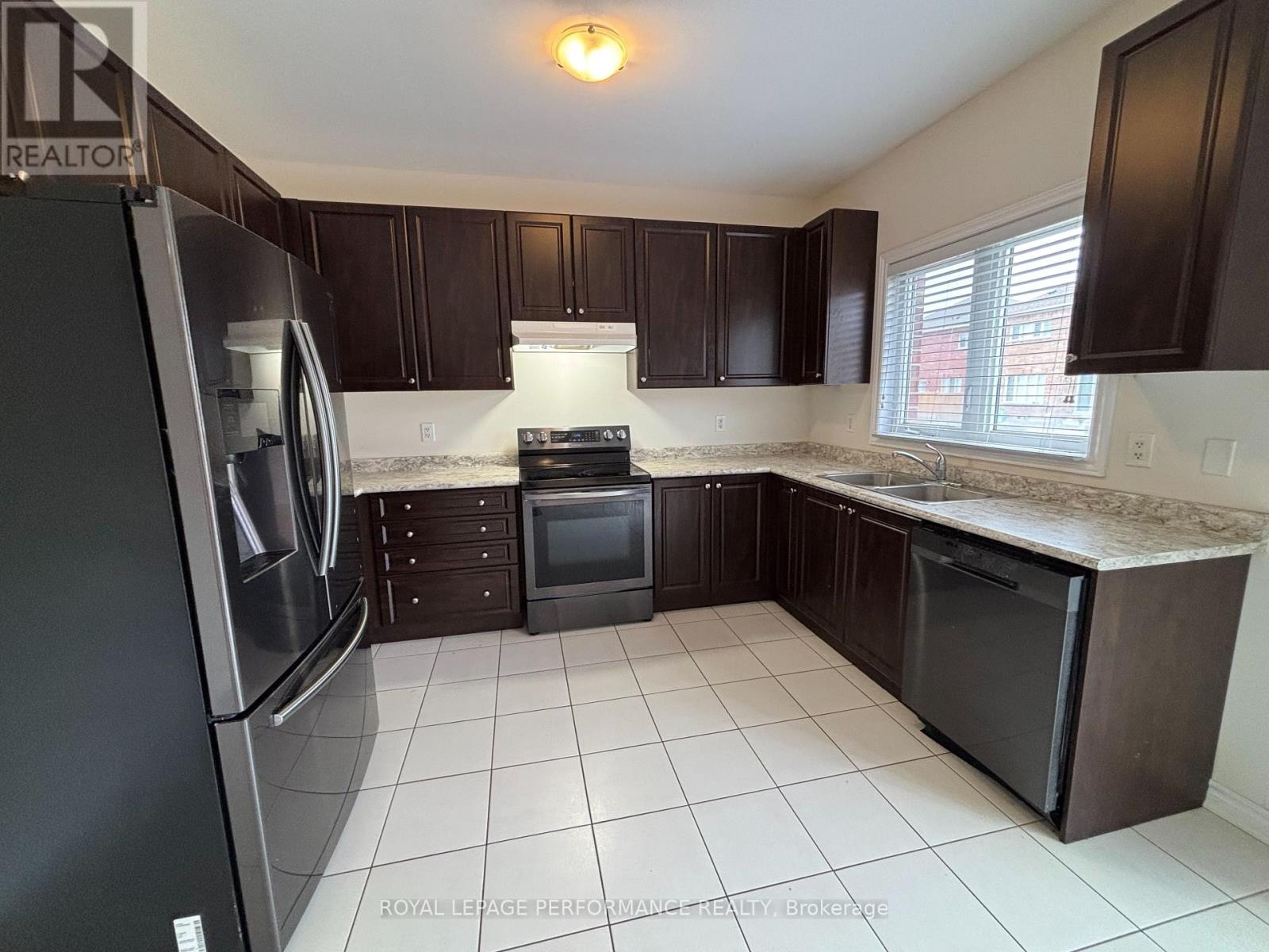 7 Jardine Street, Brock (Beaverton), Ontario  L0K 1A0 - Photo 11 - N12929994