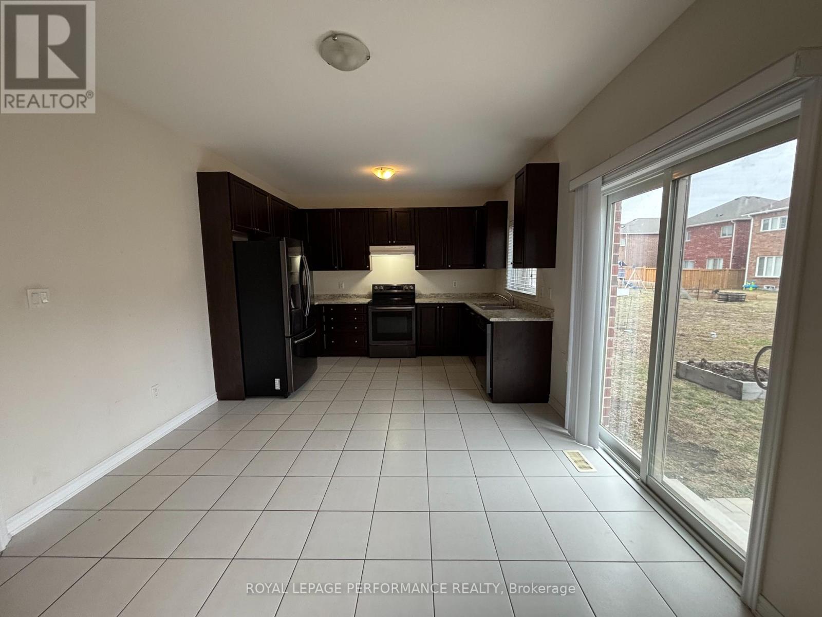 7 Jardine Street, Brock (Beaverton), Ontario  L0K 1A0 - Photo 9 - N12929994