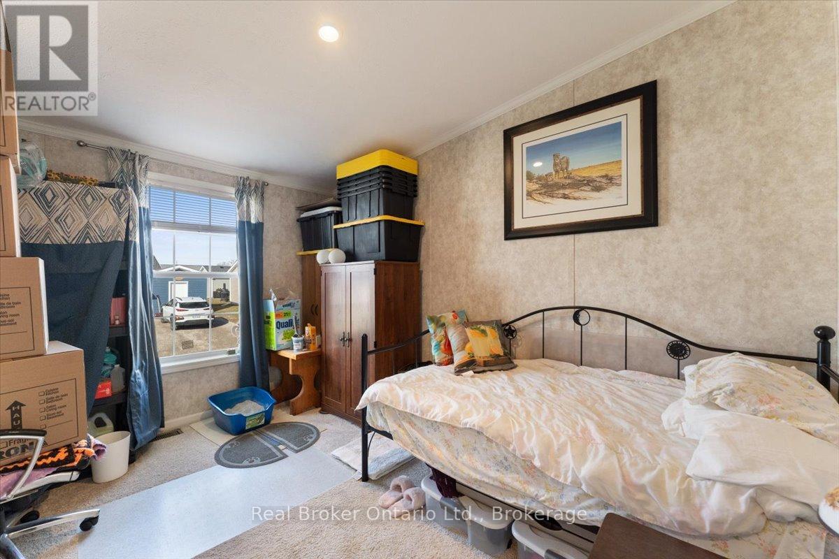 10 Bent Willow Court, Haldimand, Ontario  N0A 1L0 - Photo 17 - X12930140