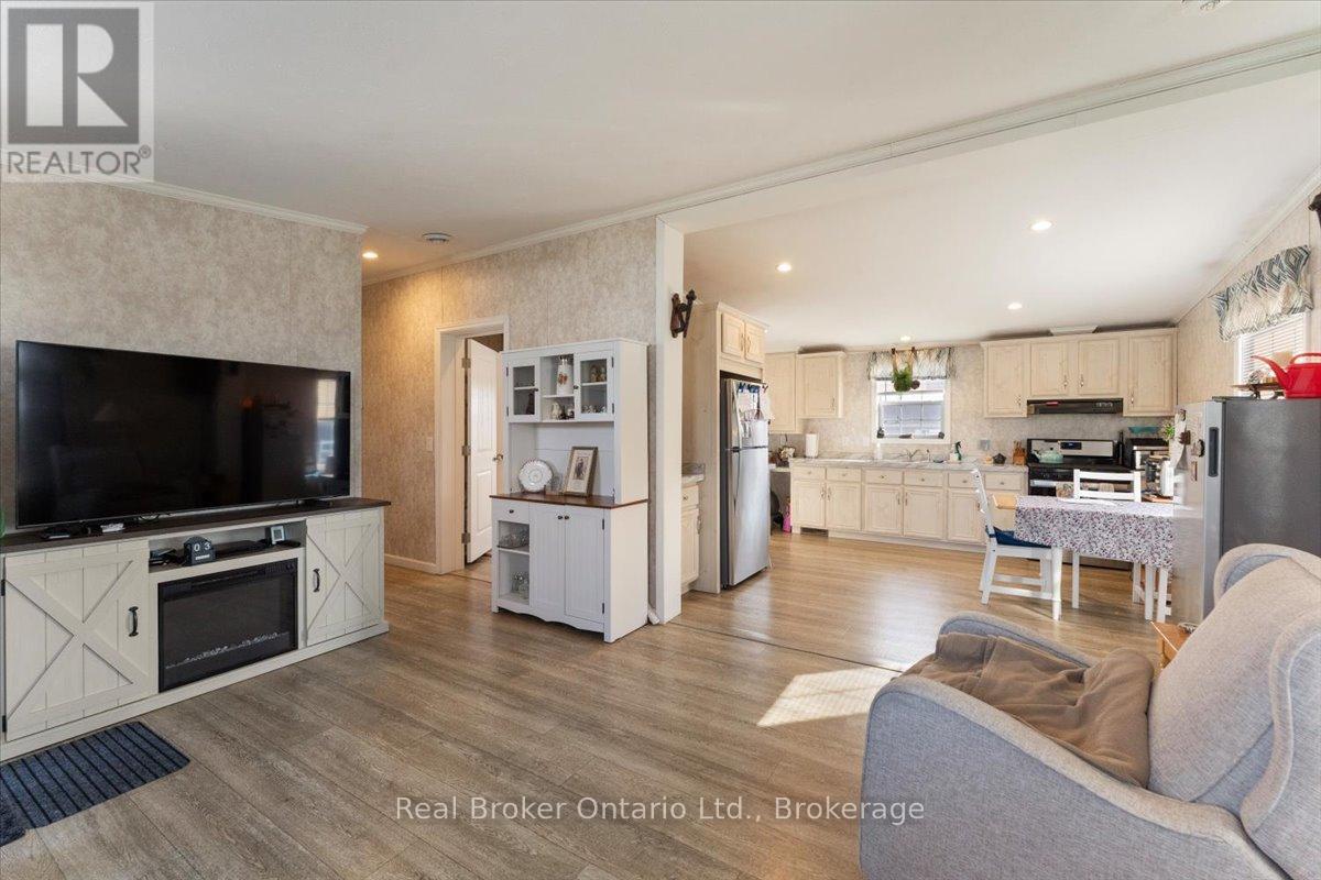 10 Bent Willow Court, Haldimand, Ontario  N0A 1L0 - Photo 8 - X12930140