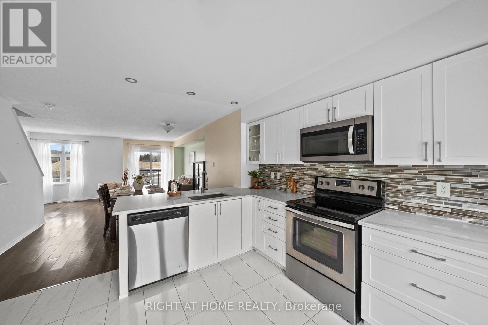 161 Camden Private, Ottawa, Ontario  K2J 6J1 - Photo 7 - X12930110