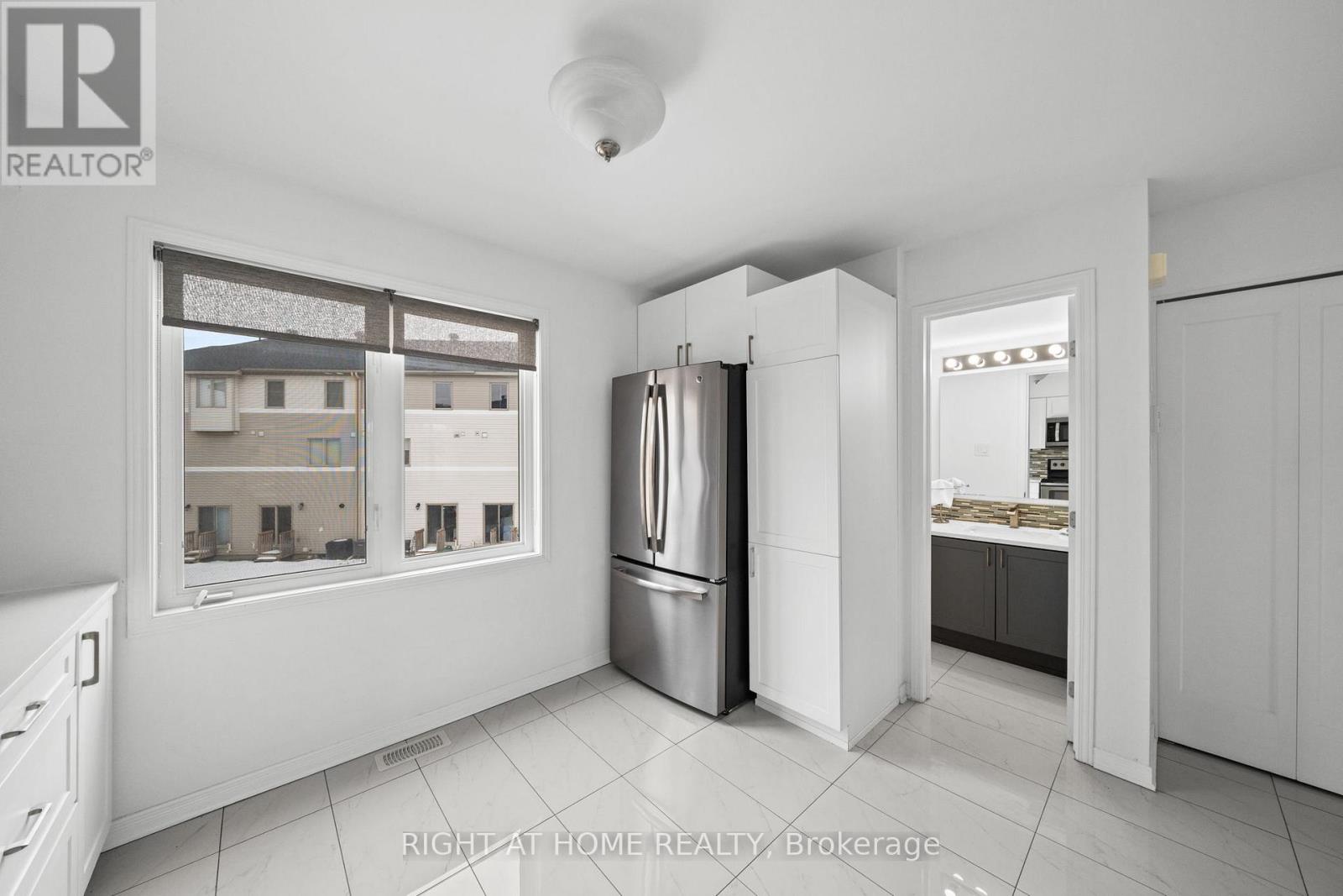 161 Camden Private, Ottawa, Ontario  K2J 6J1 - Photo 9 - X12930110