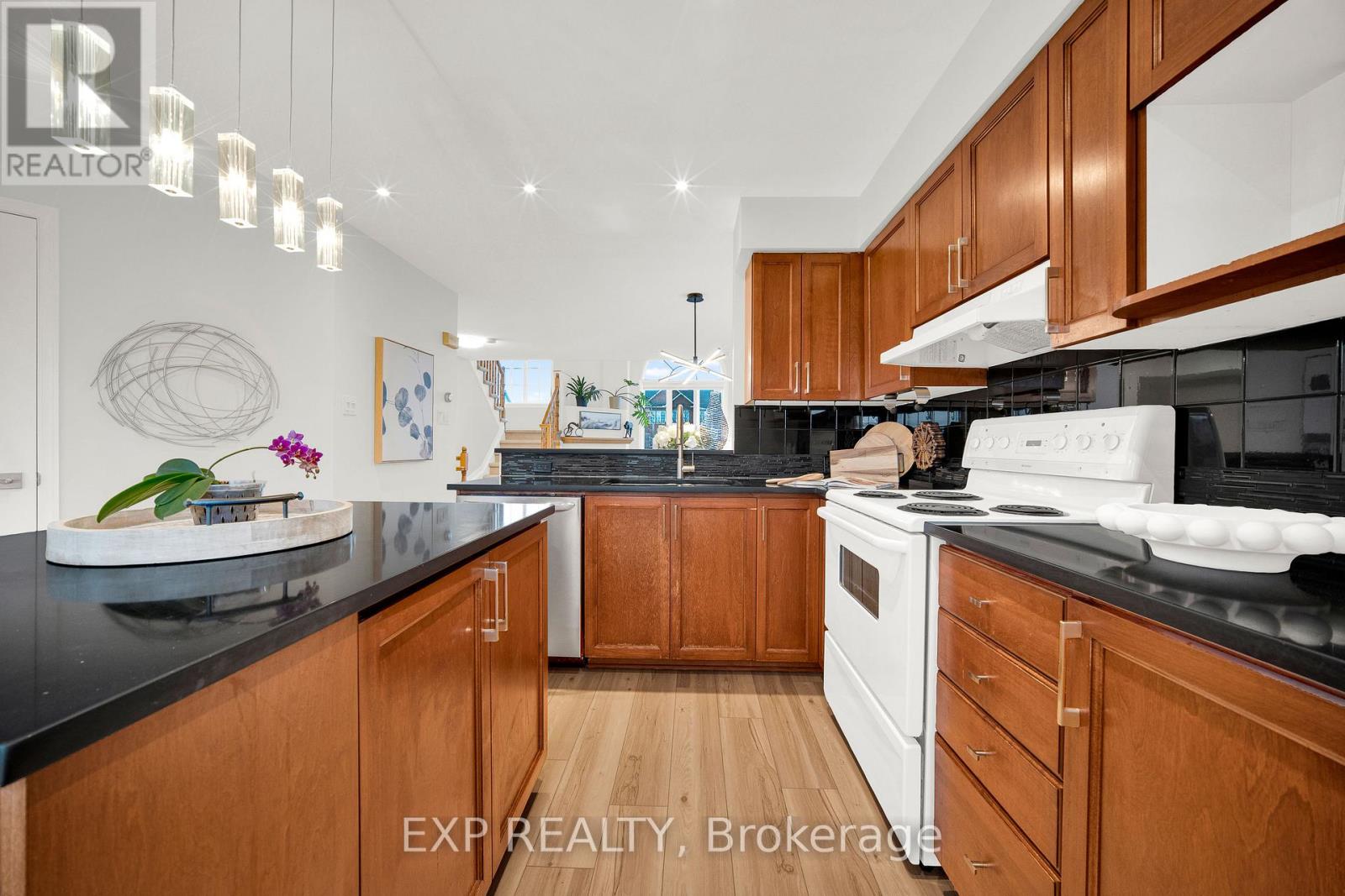 4481 Harper Avenue, Ottawa, Ontario  K1J 1C9 - Photo 12 - X12930210