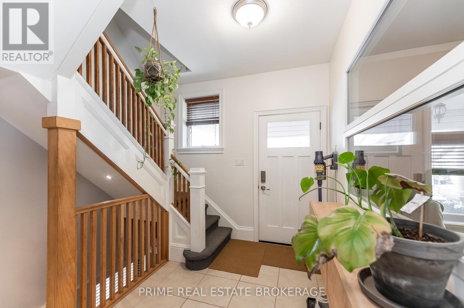 5 Hughes Street, St. Thomas, Ontario  N5P 2Y7 - Photo 4 - X12927628